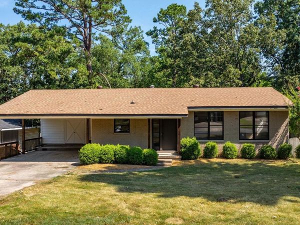 4 Pilot Point Place, Little Rock, AR 72205