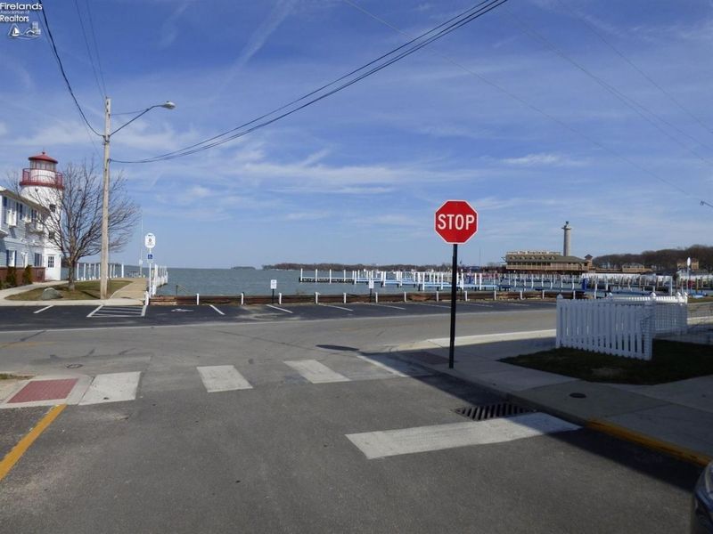 585 Victory Lane, Put in Bay, OH 43456 Photo 17