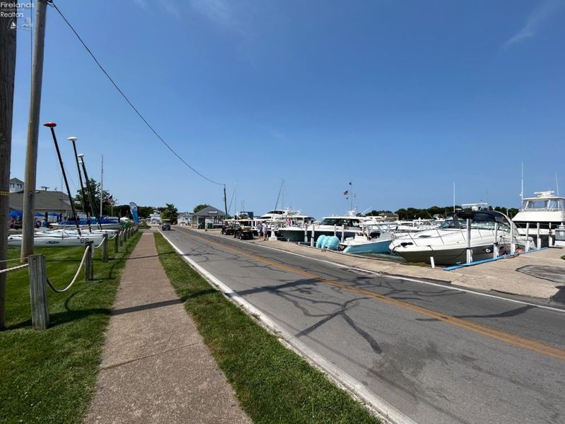 585 Victory Lane, Put in Bay, OH 43456 Photo 18