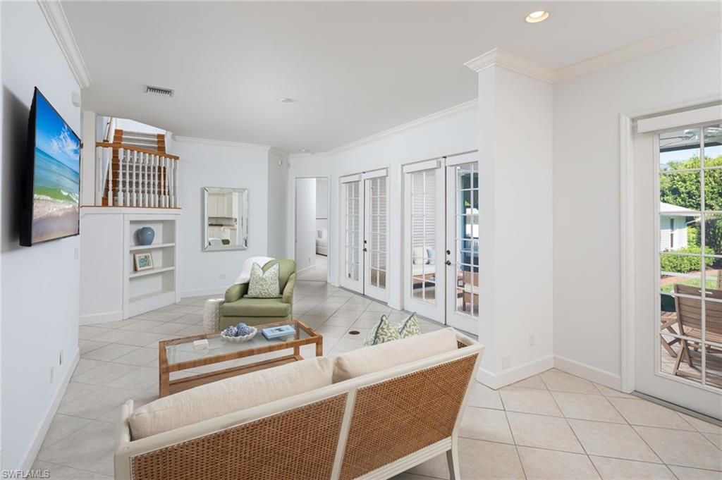 155 1st Ave S, Naples, FL 34102 Photo