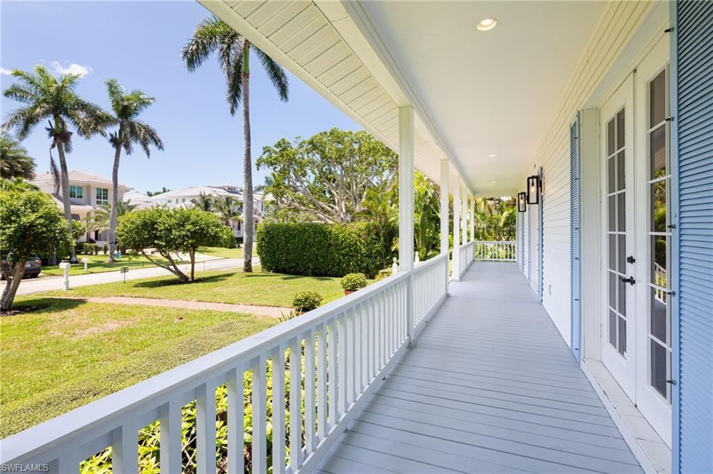 155 1st Ave S, Naples, FL 34102 Photo
