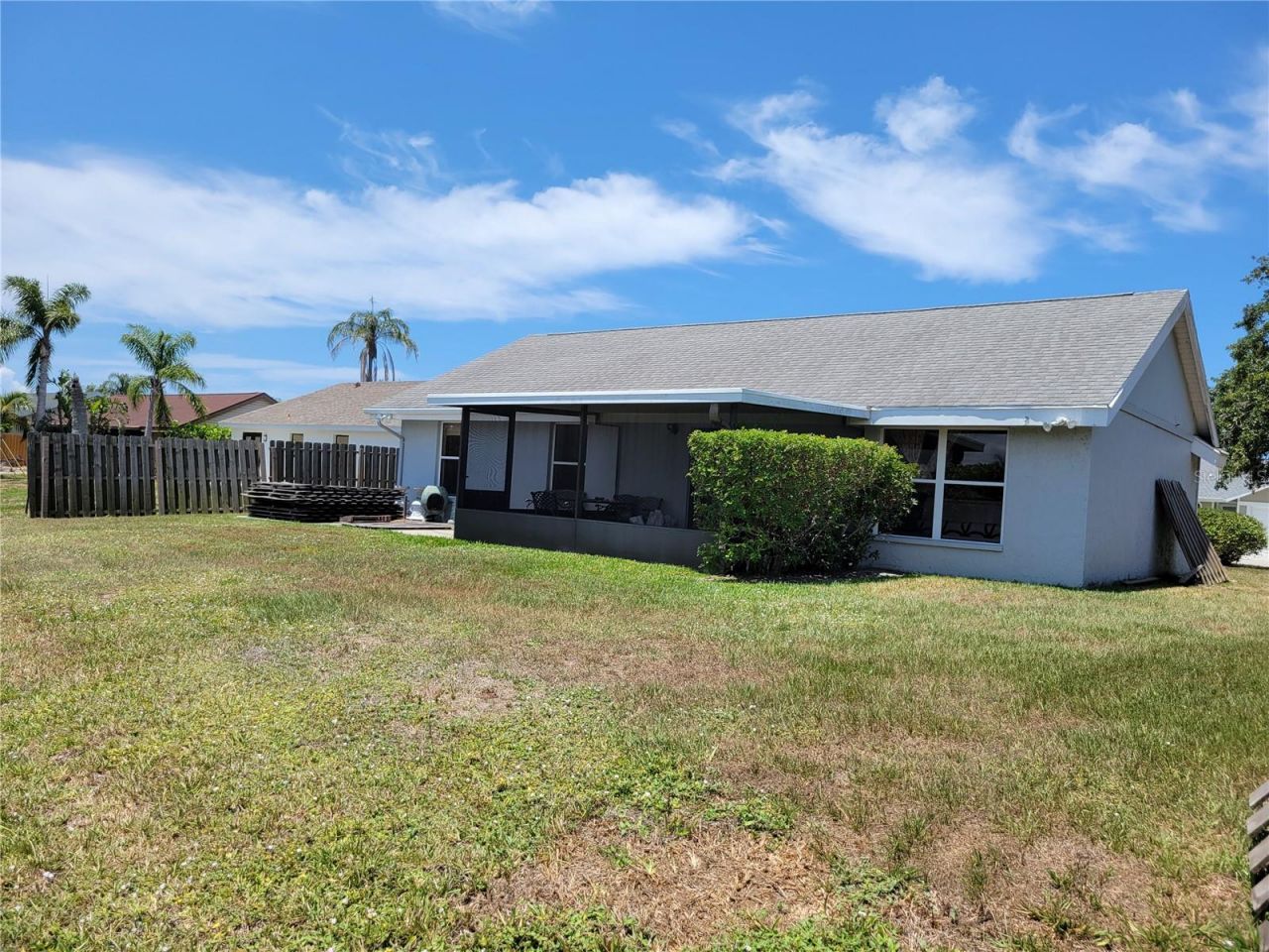 3538 65th Avenue Circle E, Sarasota, FL 34243 Photo