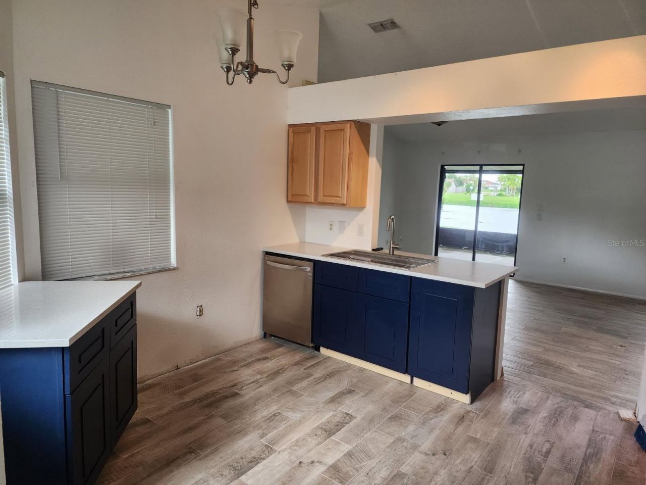 3538 65th Avenue Circle E, Sarasota, FL 34243 Photo