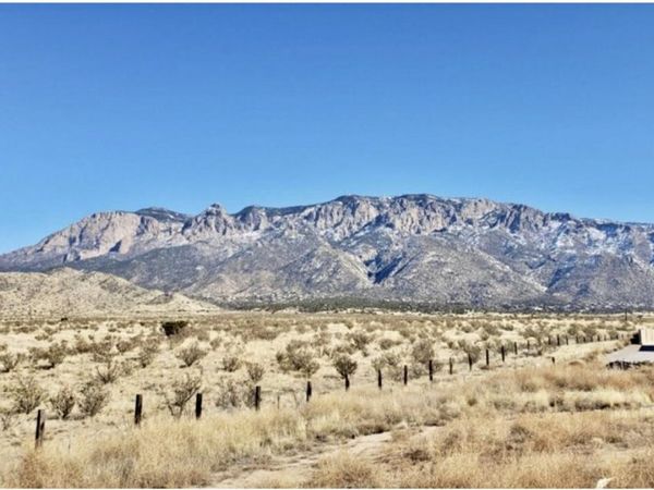 9404 Pamela Marie Way, Albuquerque, NM 87122