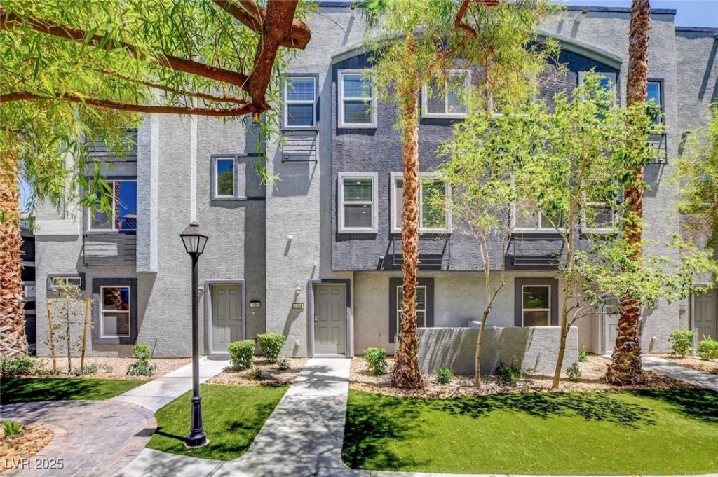 9050 W Tropicana Avenue, Las Vegas, NV 89147