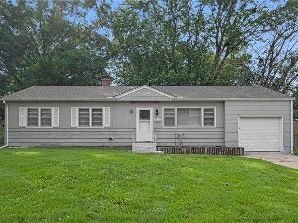 5804 Manning Avenue, Raytown, MO 64133