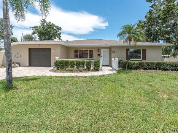 999 38TH AVENUE NE, ST PETERSBURG, FL 33704