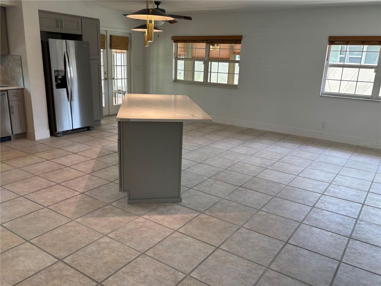 999 38th Avenue Ne, Saint Petersburg, FL 33704 Photo