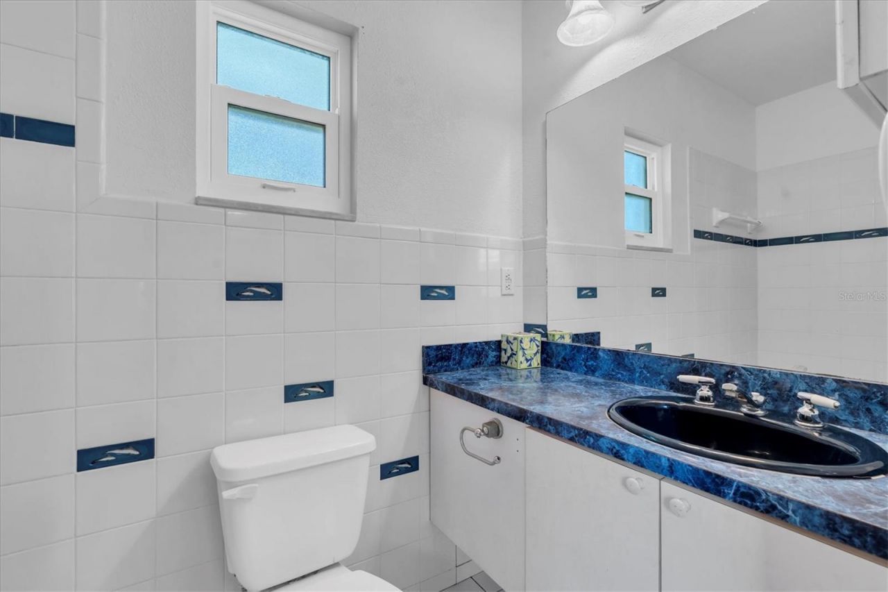 999 38th Avenue Ne, Saint Petersburg, FL 33704 Photo