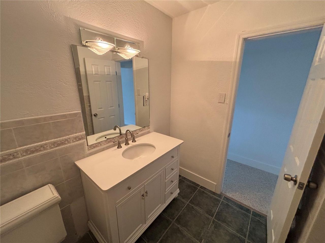 999 38th Avenue Ne, Saint Petersburg, FL 33704 Photo