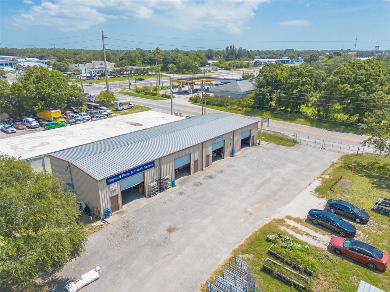 135 Clearlake, Cocoa, FL 32922 Photo