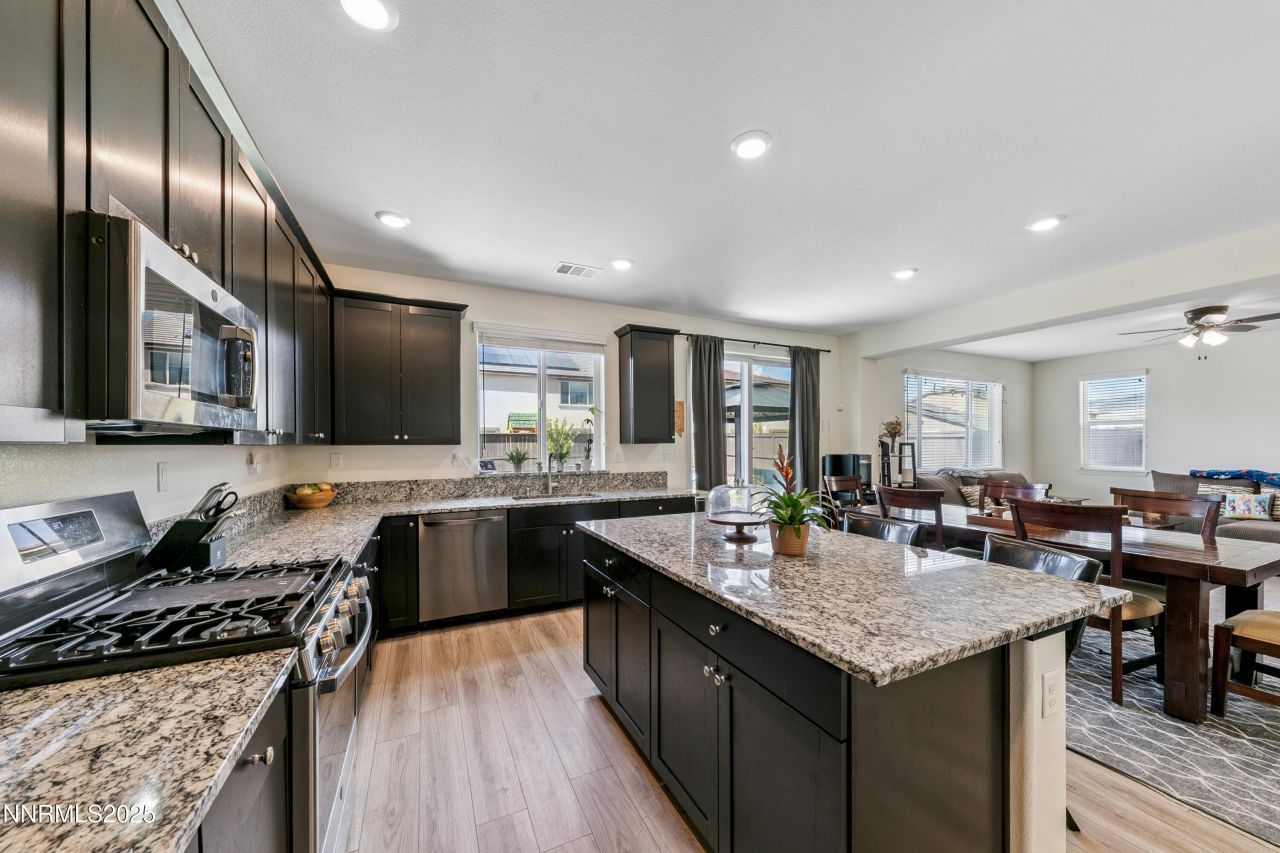 2012 Maradona Drive, Sparks, NV 89436 Photo