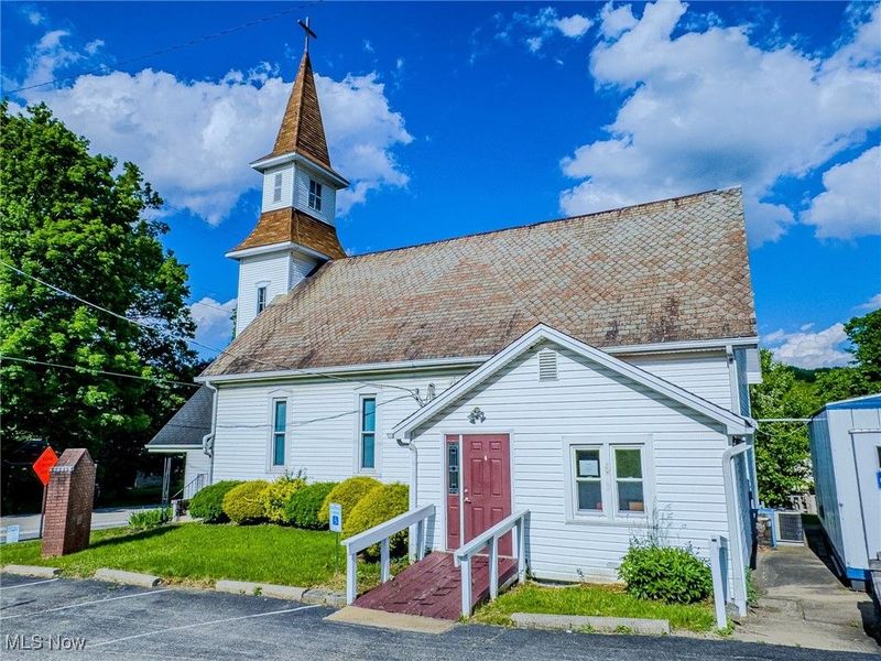 46361 Walnut Street, Rogers, OH 44455 Photo 2