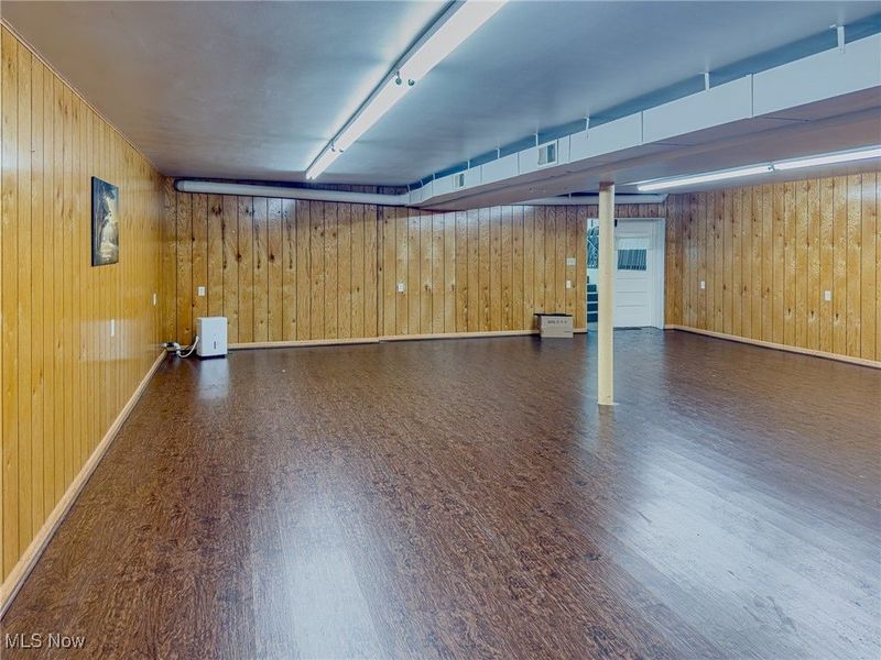 46361 Walnut Street, Rogers, OH 44455 Photo 24