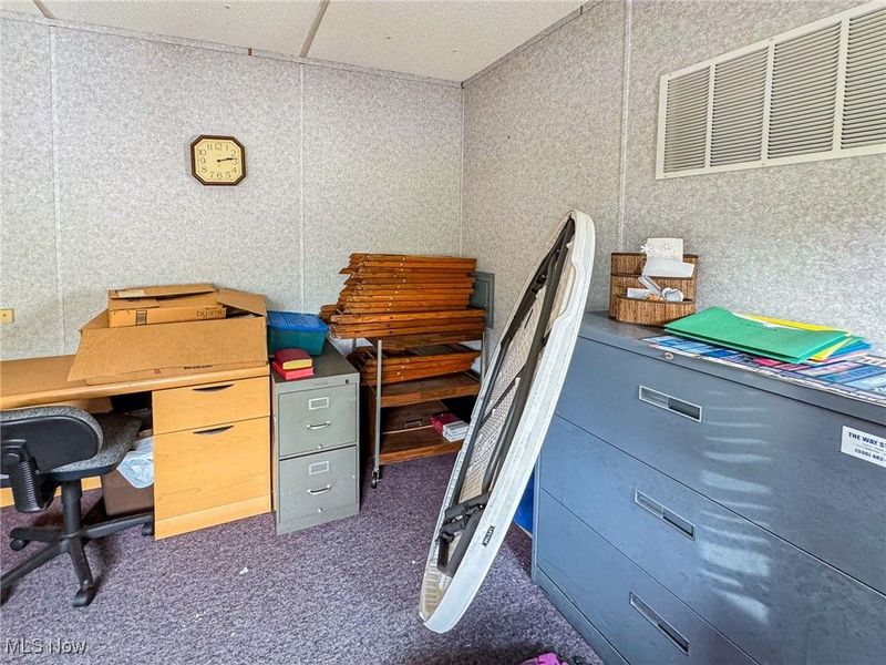 46361 Walnut Street, Rogers, OH 44455 Photo 39