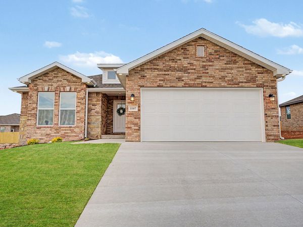 1107 W Jay Street, Ozark, MO 65721