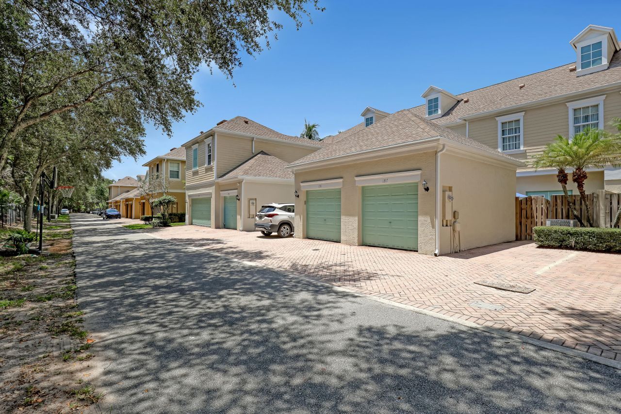 187 E Bay Cedar Circle, Jupiter, FL 33458 Photo