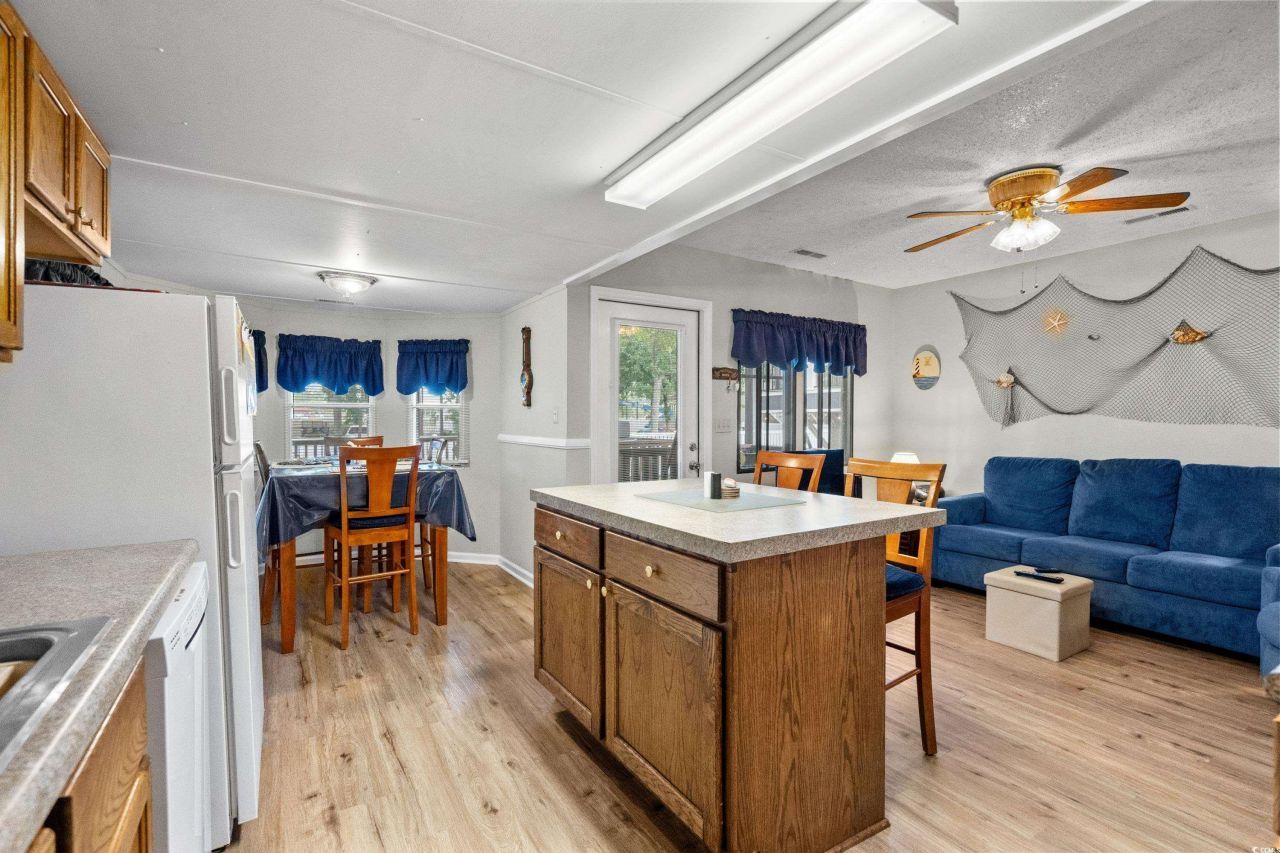 6001- V31 S Kings Highway Photo 19