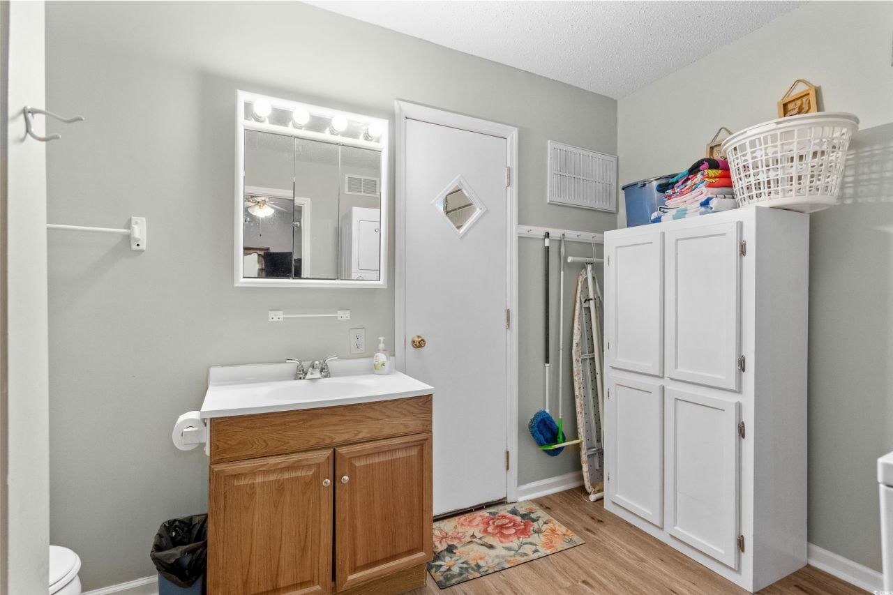 6001- V31 S Kings Highway Photo 24