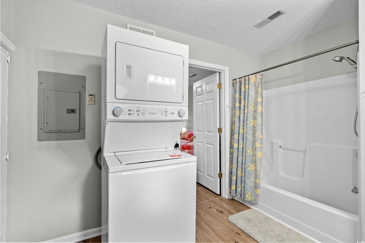 6001- V31 S Kings Highway Photo 29