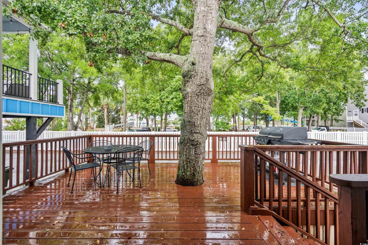 6001- V31 S Kings Highway Photo 3