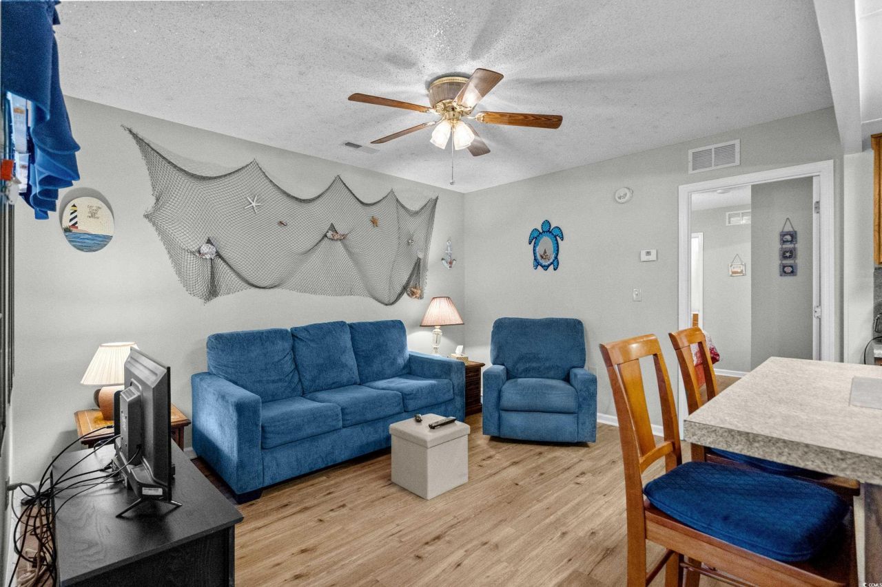 6001- V31 S Kings Highway Photo 6