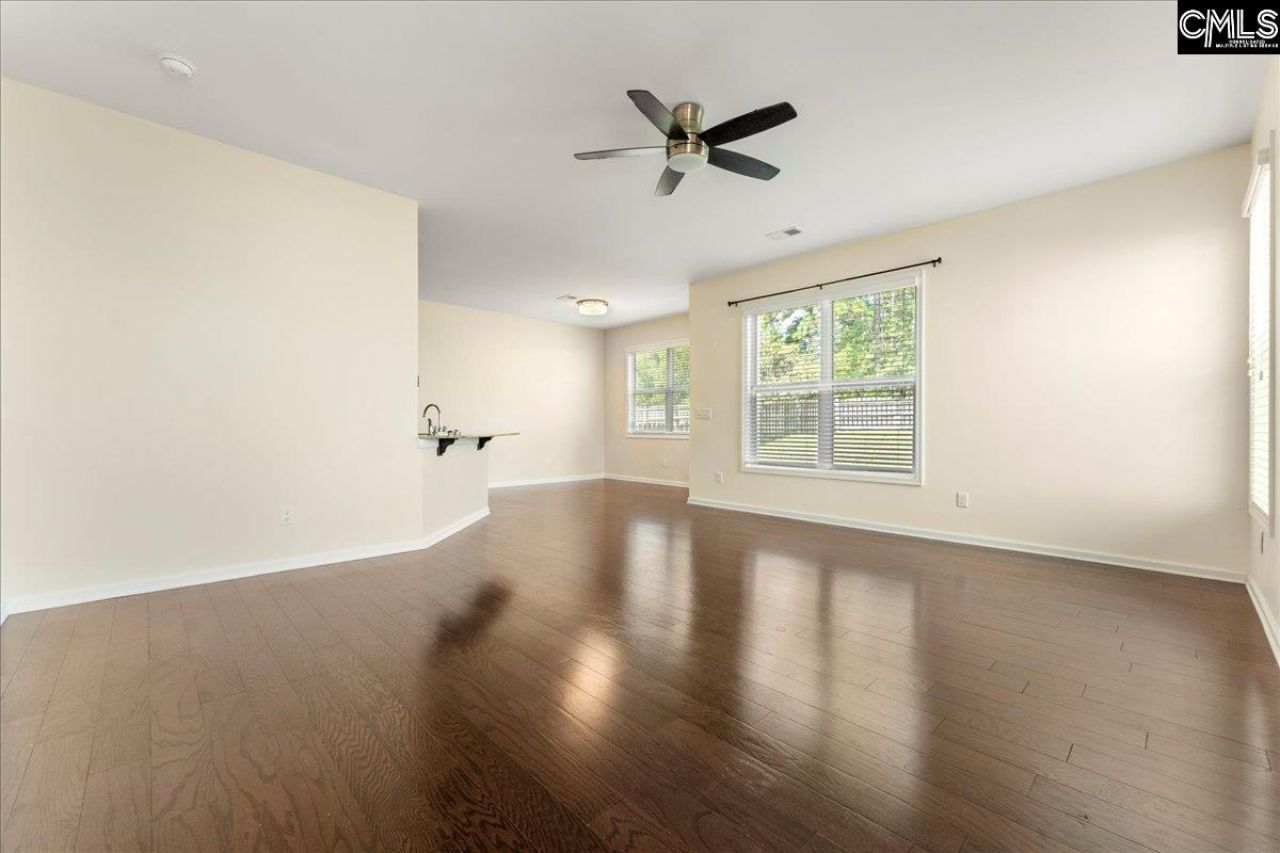 201 Ashwicke Drive Photo 8