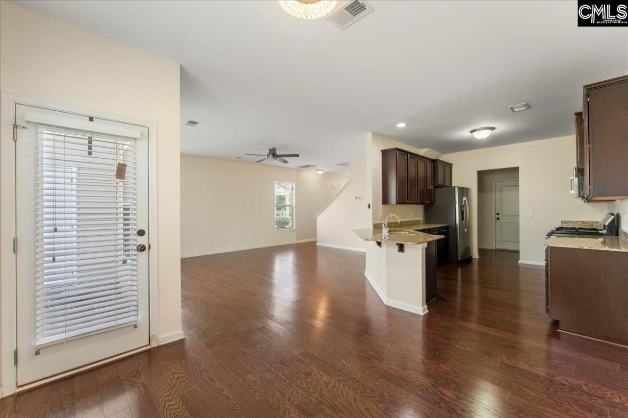 201 Ashwicke Drive Photo 13