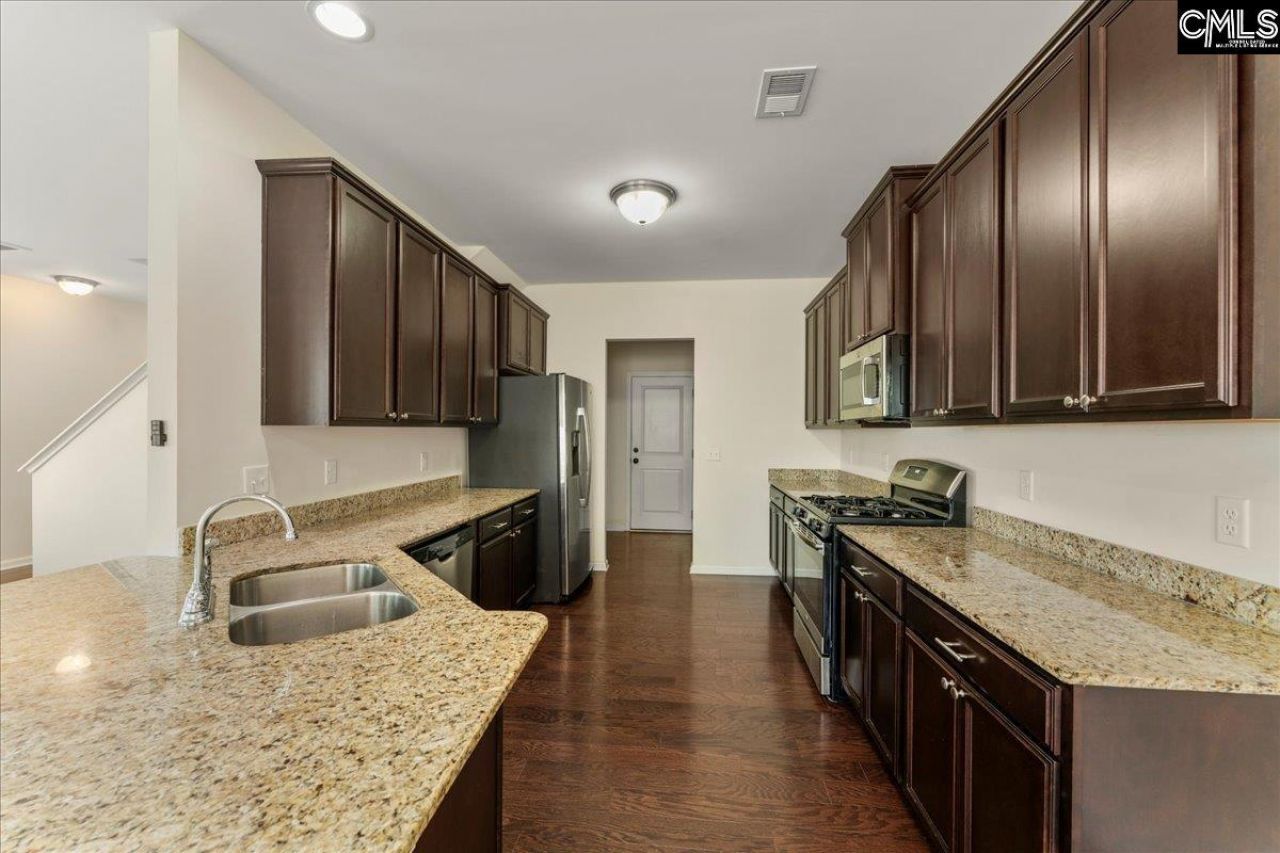 201 Ashwicke Drive Photo 14