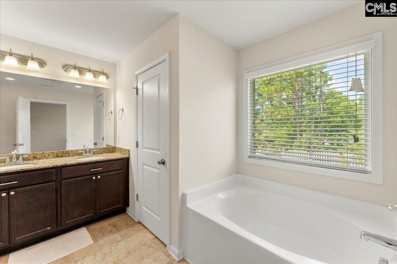 201 Ashwicke Drive Photo 25