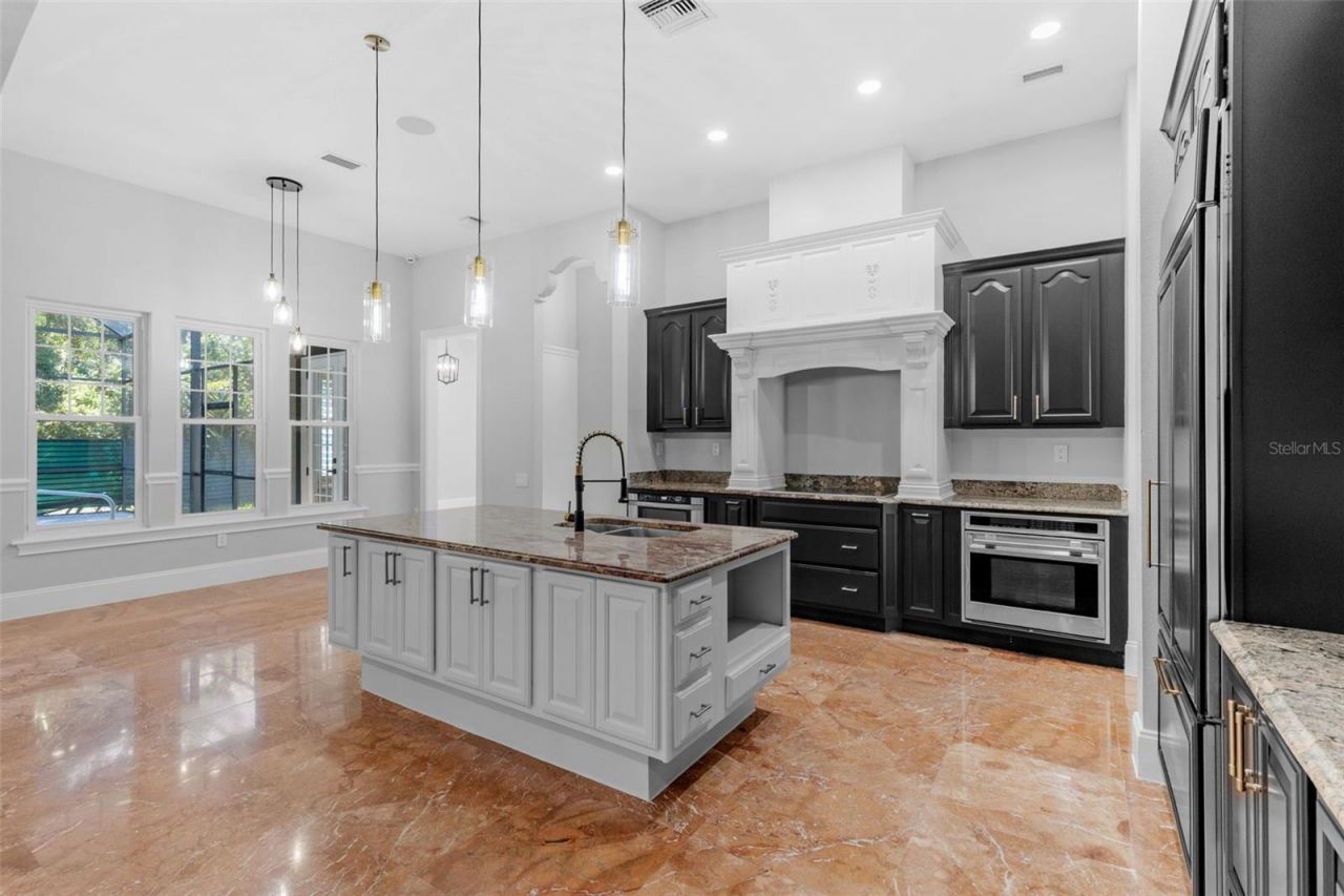 638 Limona Woods Drive, Brandon, FL 33510 Photo