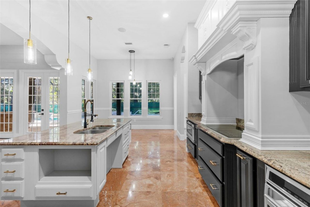 638 Limona Woods Drive, Brandon, FL 33510 Photo