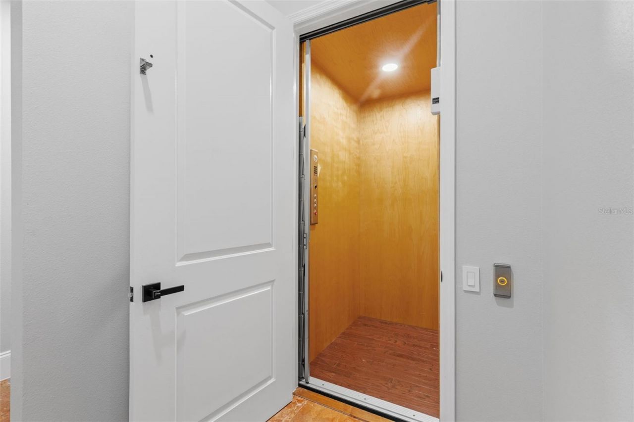 638 Limona Woods Drive, Brandon, FL 33510 Photo