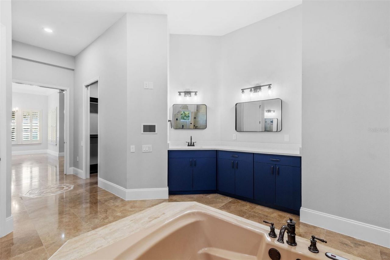 638 Limona Woods Drive, Brandon, FL 33510 Photo