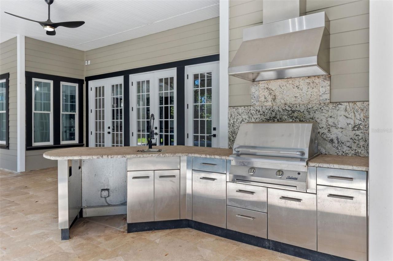 638 Limona Woods Drive, Brandon, FL 33510 Photo