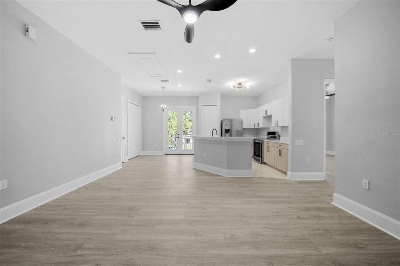 638 Limona Woods Drive, Brandon, FL 33510 Photo