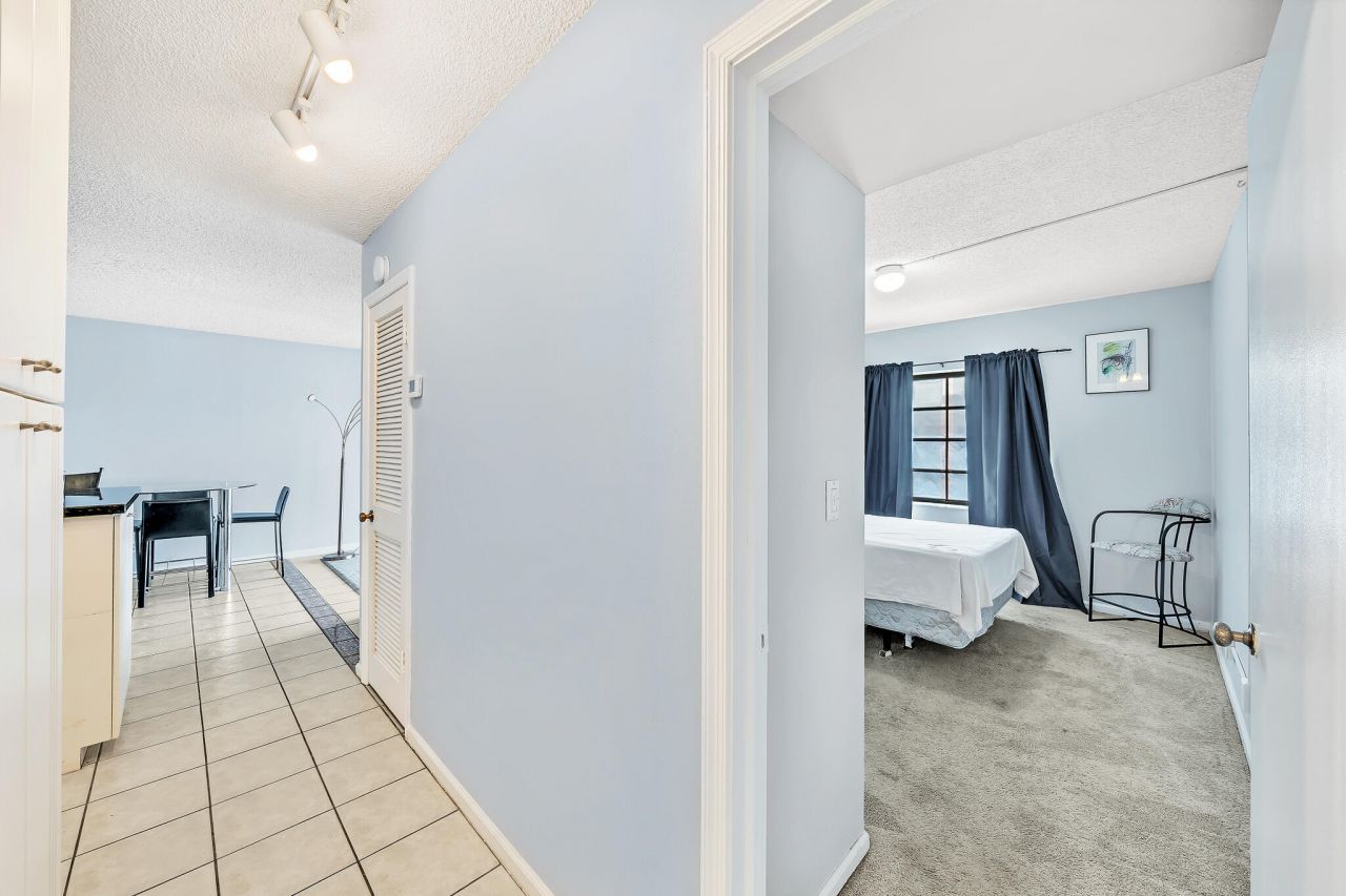 130 Cypress Club Drive, Unit 331, Pompano Beach, FL 33060 Photo