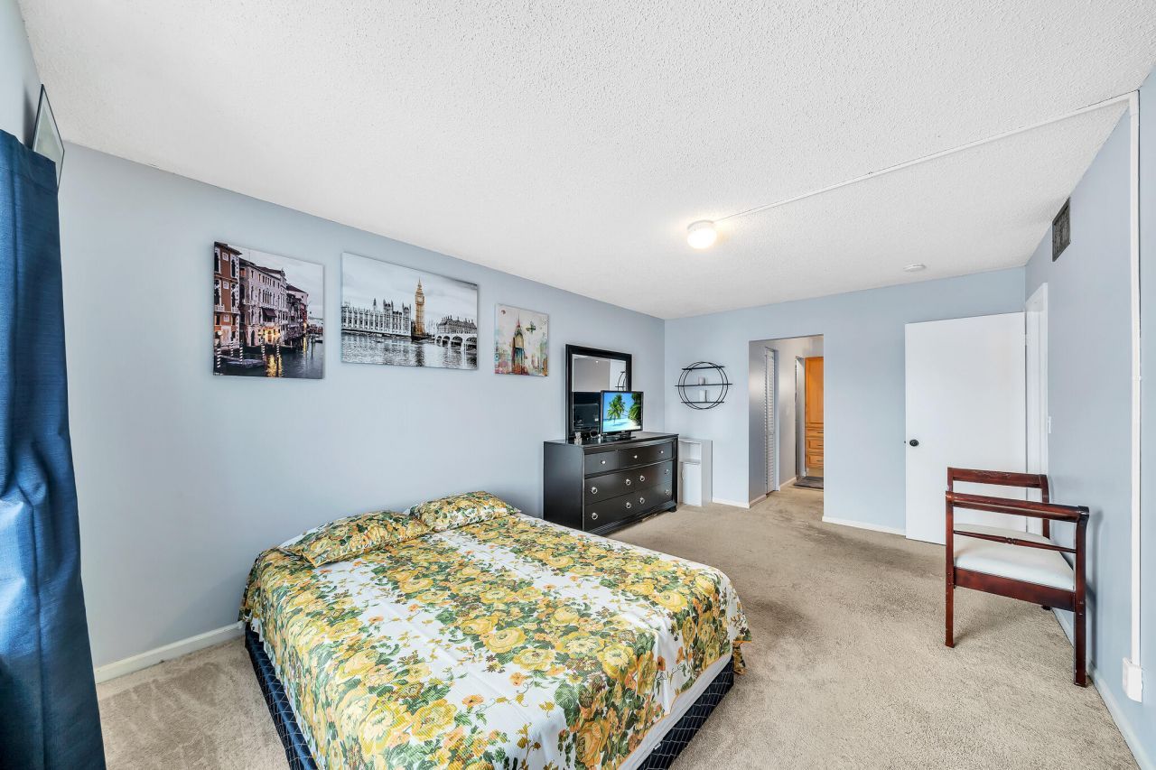 130 Cypress Club Drive, Unit 331, Pompano Beach, FL 33060 Photo