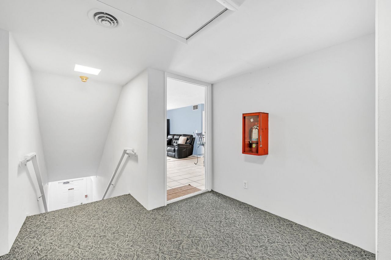 130 Cypress Club Drive, Unit 331, Pompano Beach, FL 33060 Photo