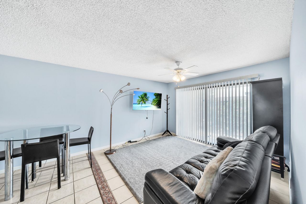 130 Cypress Club Drive, Unit 331, Pompano Beach, FL 33060 Photo