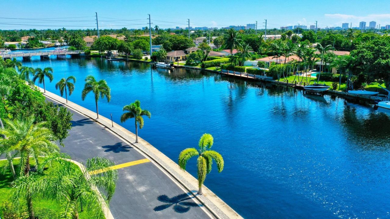 130 Cypress Club Drive, Unit 331, Pompano Beach, FL 33060 Photo