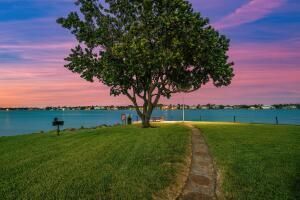 140 Yacht Club 107 Way, Unit 107, Hypoluxo, FL 33462 Photo