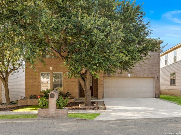 7114 Avery Rd, Live Oak, TX 78233