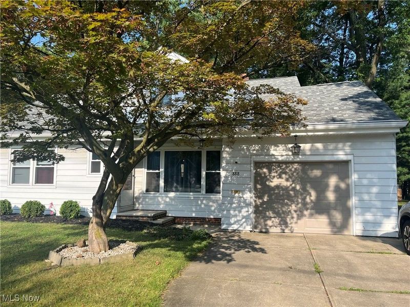 888 Richmond Road, Lyndhurst, OH 44124 Photo 26