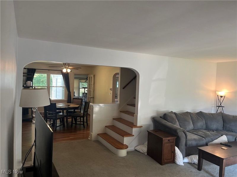 888 Richmond Road, Lyndhurst, OH 44124 Photo 4
