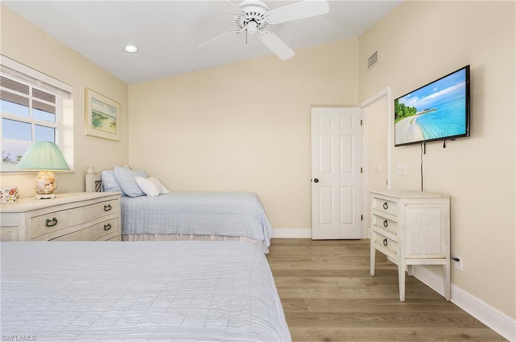 4011 Galt Island Ave, Saint James City, FL 33956 Photo