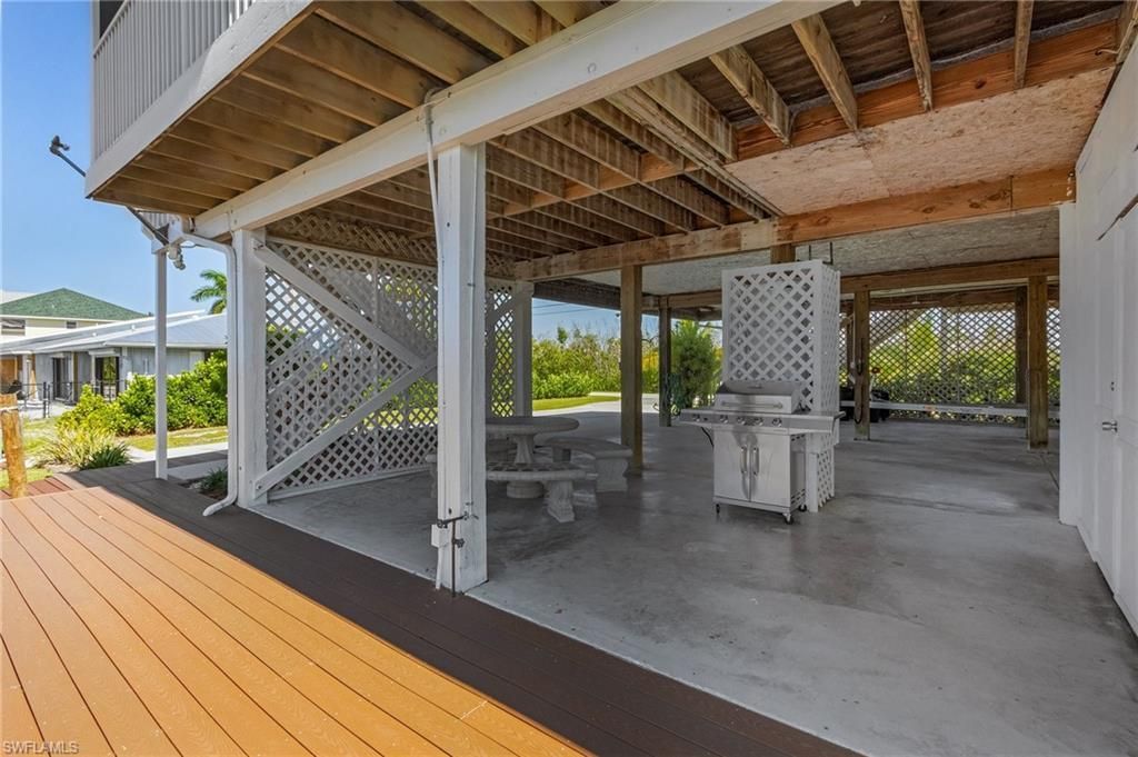 4011 Galt Island Ave, Saint James City, FL 33956 Photo