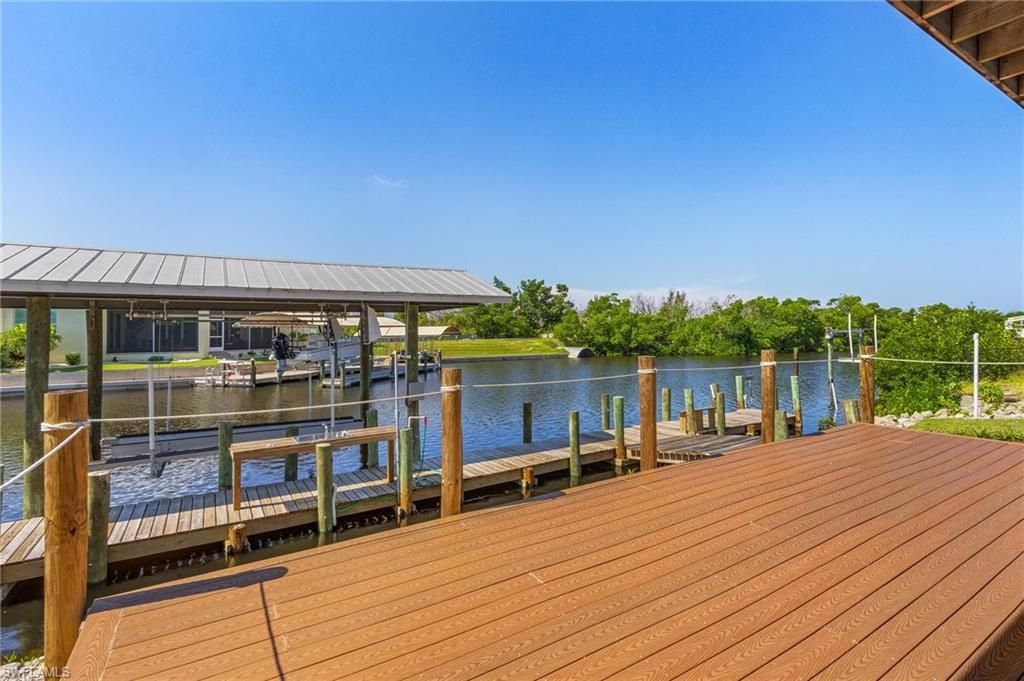 4011 Galt Island Ave, Saint James City, FL 33956 Photo