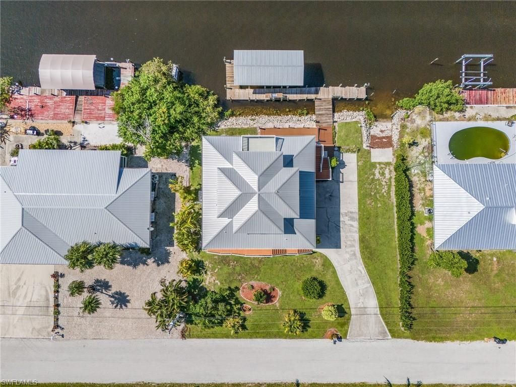 4011 Galt Island Ave, Saint James City, FL 33956 Photo