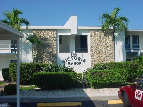 708 Victoria DR, Unit 206, CAPE CORAL, FL 33904